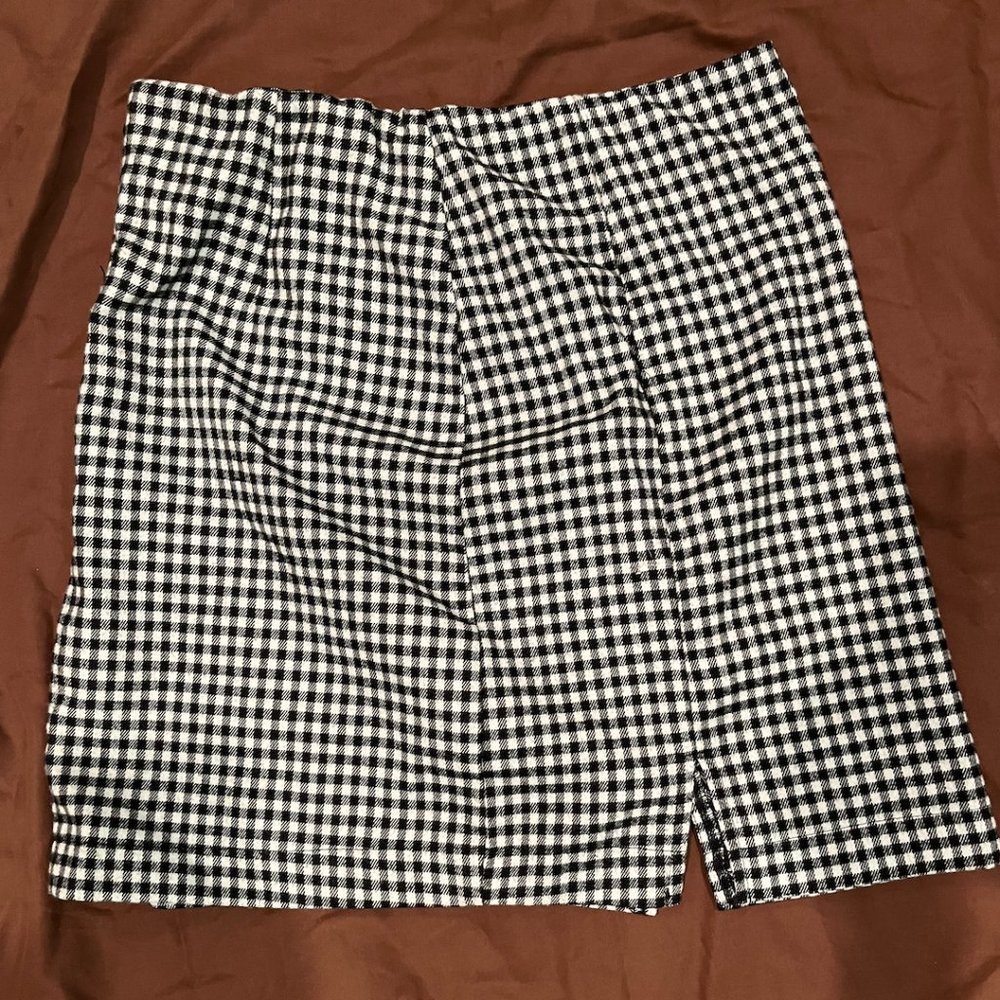 black and white checkered skirt with slit